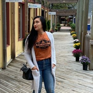 Meet your Posher, Marissa